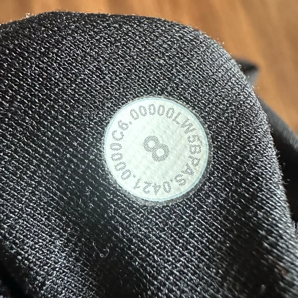 Lululemon Wunder Under High-Rise Tight 25" *Full-On Luxtreme black
W5BPAS
Size 8 - Picture 2 of 8